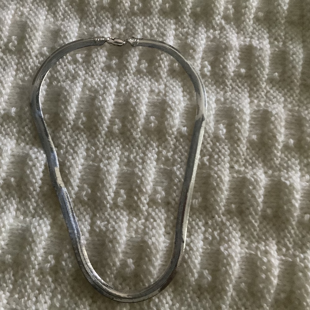 18 x 1/4 “ Italian Herringbone Necklace